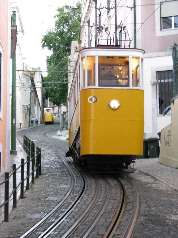 Lisbon Best Hostel Экстерьер фото